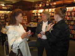 Copa Girls Barbara Baxter and Joan Wynne chat with Kris Baggelaar